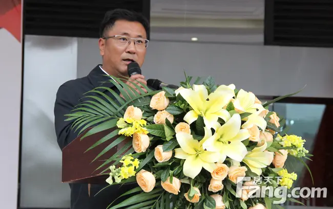 澄江县人民政府县长范永光同志致辞